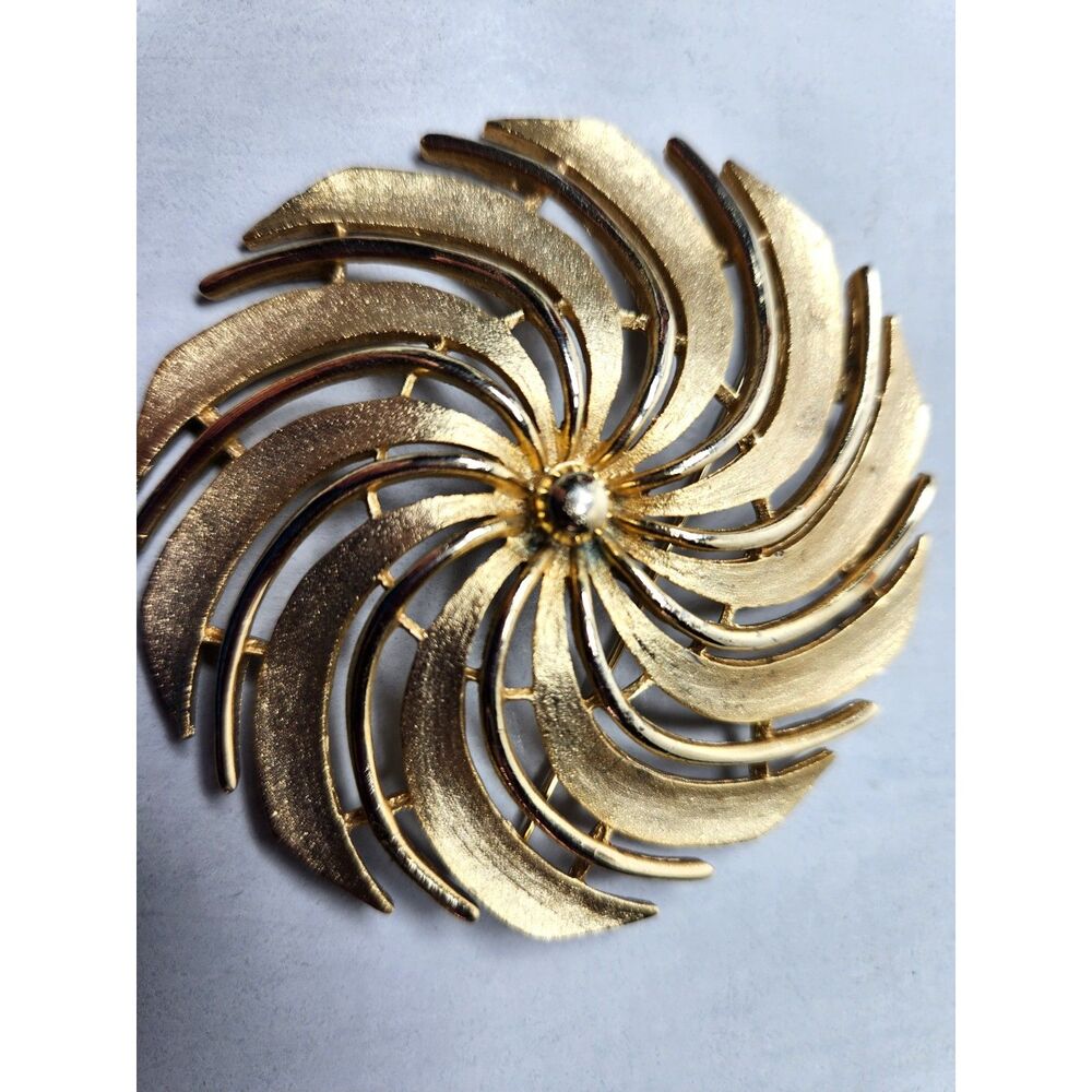Vintage Gold Swirl Brooch Pin Sara Coventry Atomic Spiral 3" Large